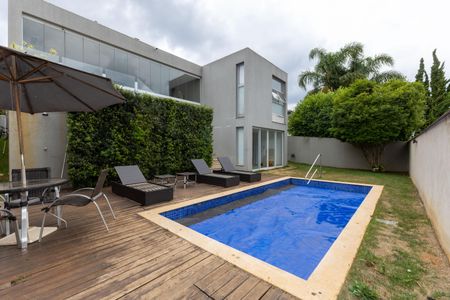 Casa de condomínio para alugar com 400m², 4 quartos e 4 vagasPiscina