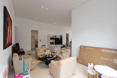 Casa de condomínio para alugar com 400m², 4 quartos e 4 vagasSala de Estar