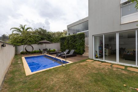 Casa de condomínio para alugar com 400m², 4 quartos e 4 vagasPiscina