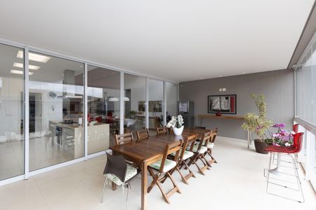 Casa de condomínio para alugar com 400m², 4 quartos e 4 vagasVaranda