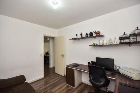 Apartamento à venda com 110m², 3 quartos e 2 vagasQuarto 2