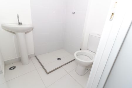 Apartamento para alugar com 34m², 2 quartos e sem vaga Apartamento para alugar com 34m², 2 quartos e sem vagaBanheiro