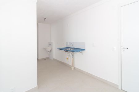 Apartamento para alugar com 2 quartos, 34m² em Parque Industrial Tomas Edson, São Paulo