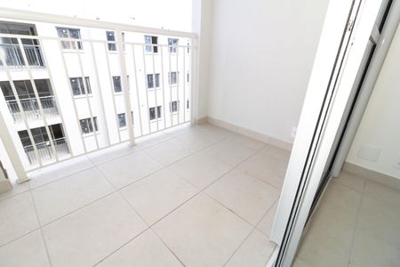 Apartamento para alugar com 2 quartos, 34m² em Parque Industrial Tomas Edson, São Paulo