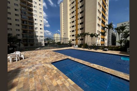 Apartamento para alugar com 72m², 3 quartos e 1 vagaÁrea comum - Piscina