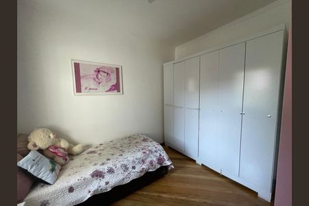 Casa à venda com 246m², 3 quartos e 3 vagas Casa à venda com 246m², 3 quartos e 3 vagasQuarto 1