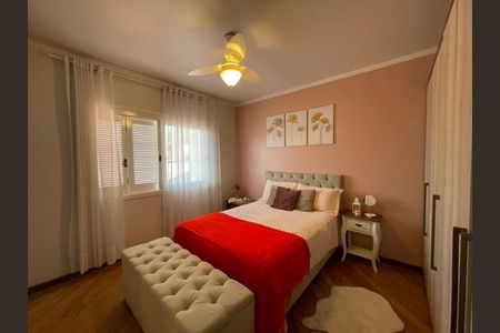 Casa à venda com 246m², 3 quartos e 3 vagas Casa à venda com 246m², 3 quartos e 3 vagasSuíte