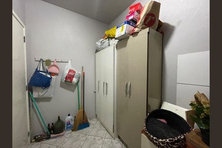 Casa à venda com 246m², 3 quartos e 3 vagas Casa à venda com 246m², 3 quartos e 3 vagasÁrea de Serviço