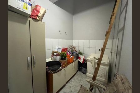 Casa à venda com 246m², 3 quartos e 3 vagas Casa à venda com 246m², 3 quartos e 3 vagasÁrea de Serviço