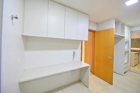 Apartamento para alugar com 215m², 4 quartos e 3 vagasCozinha