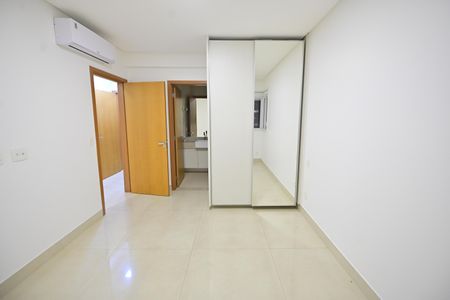 Apartamento para alugar com 215m², 4 quartos e 3 vagasSuíte 1