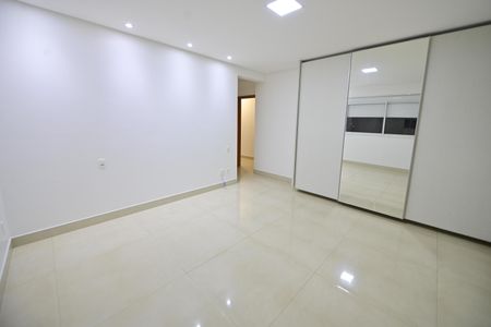 Apartamento para alugar com 215m², 4 quartos e 3 vagasSuíte 4