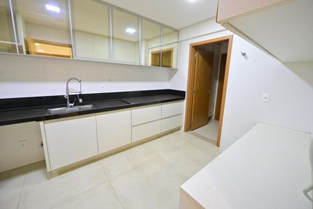 Apartamento para alugar com 215m², 4 quartos e 3 vagasCozinha
