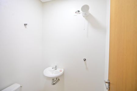 Apartamento para alugar com 215m², 4 quartos e 3 vagasBanheiro de Serviço