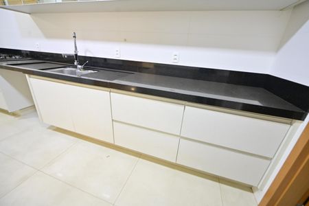 Apartamento para alugar com 215m², 4 quartos e 3 vagasCozinha