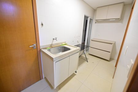 Apartamento para alugar com 215m², 4 quartos e 3 vagasÁrea de Serviço