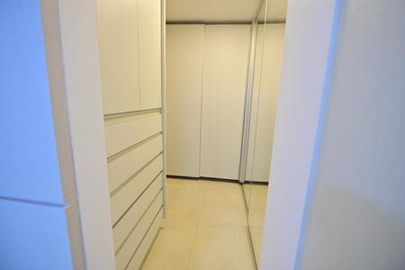 Apartamento para alugar com 215m², 4 quartos e 3 vagasCloset da Suíte 4