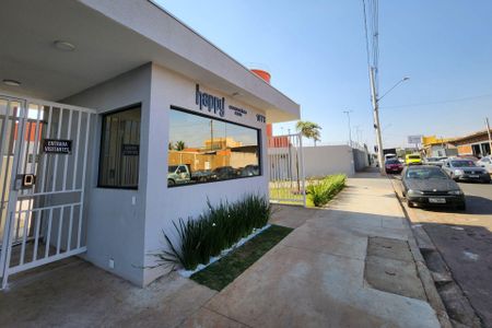 Apartamento para alugar com 54m², 2 quartos e 1 vagaFachada e portaria