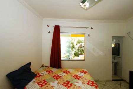 Casa para alugar com 130m², 2 quartos e 3 vagasSuíte