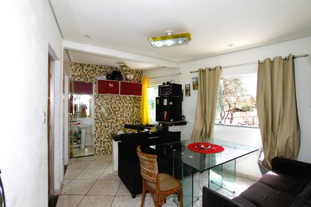 Sala de casa para alugar com 2 quartos, 130m² em Pindorama, Belo Horizonte