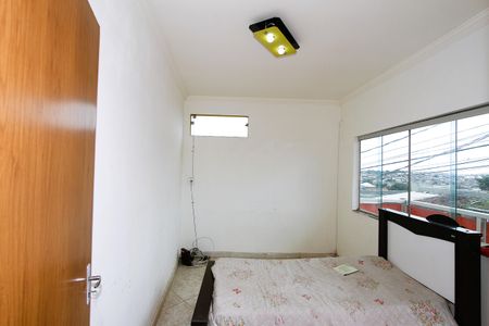Casa para alugar com 130m², 2 quartos e 3 vagasSuíte