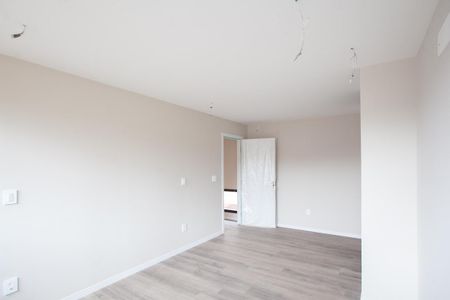 Casa à venda com 345m², 4 quartos e 6 vagas Casa à venda com 345m², 4 quartos e 6 vagasSuíte