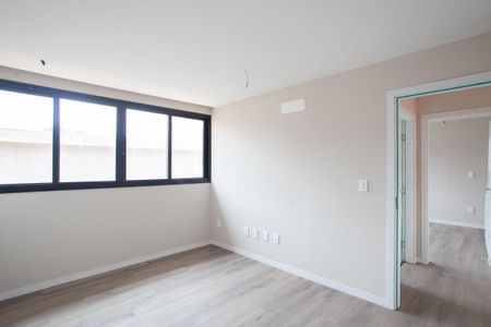 Casa à venda com 345m², 4 quartos e 6 vagas Casa à venda com 345m², 4 quartos e 6 vagasQuarto 1