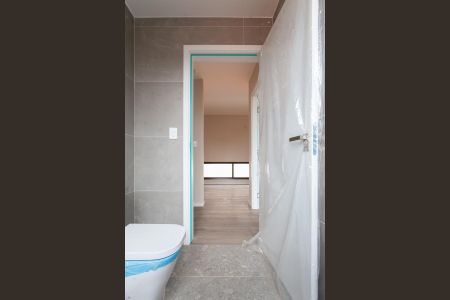 Casa à venda com 345m², 4 quartos e 6 vagas Casa à venda com 345m², 4 quartos e 6 vagasBanheiro Social 1