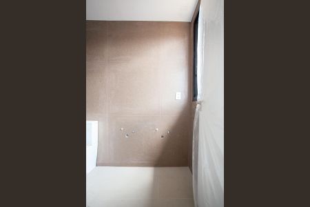 Casa à venda com 345m², 4 quartos e 6 vagas Casa à venda com 345m², 4 quartos e 6 vagasBanheiro da Suíte