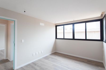 Casa à venda com 345m², 4 quartos e 6 vagas Casa à venda com 345m², 4 quartos e 6 vagasQuarto 2