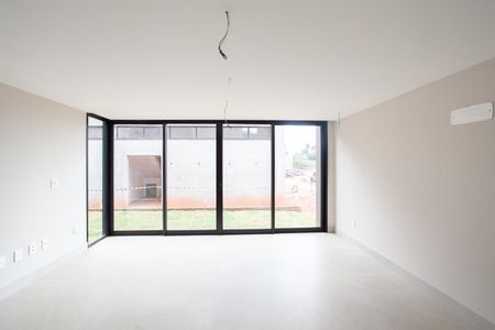 Sala de casa à venda com 4 quartos, 345m² em Garças, Belo Horizonte