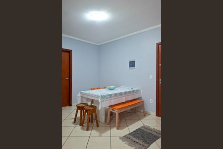 Apartamento para alugar com 96m², 2 quartos e 2 vagas Apartamento para alugar com 96m², 2 quartos e 2 vagasSala