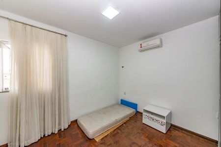 Casa para alugar com 157m², 3 quartos e 1 vaga Casa para alugar com 157m², 3 quartos e 1 vagaQuarto 1