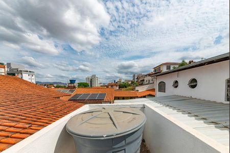 Casa para alugar com 157m², 3 quartos e 1 vaga Casa para alugar com 157m², 3 quartos e 1 vagaÁrea de Serviço