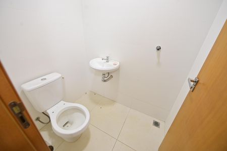 Apartamento para alugar com 215m², 4 quartos e 3 vagasBanheiro de Serviço