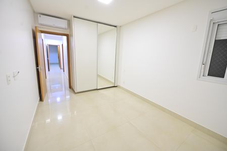 Apartamento para alugar com 215m², 4 quartos e 3 vagasSuíte 2