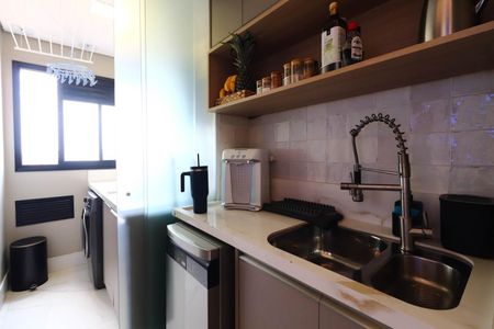 Apartamento à venda com 62m², 2 quartos e 1 vaga Apartamento à venda com 62m², 2 quartos e 1 vagaCozinha e Área de Serviço