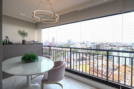 Apartamento à venda com 62m², 2 quartos e 1 vaga Apartamento à venda com 62m², 2 quartos e 1 vagaSacada