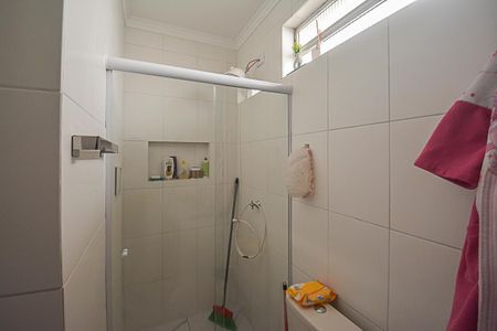 Casa à venda com 169m², 3 quartos e 1 vagaBanheiro