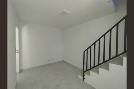 Sala de casa para alugar com 1 quarto, 66m² em Vila Brasilina, São Paulo