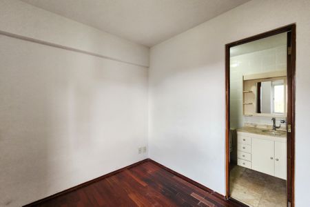 Apartamento à venda com 73m², 3 quartos e 2 vagasSuíte