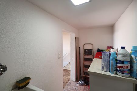 Apartamento à venda com 120m², 2 quartos e 2 vagas Apartamento à venda com 120m², 2 quartos e 2 vagasLavanderia