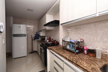 Apartamento à venda com 120m², 2 quartos e 2 vagas Apartamento à venda com 120m², 2 quartos e 2 vagasCozinha