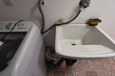 Apartamento à venda com 120m², 2 quartos e 2 vagas Apartamento à venda com 120m², 2 quartos e 2 vagasLavanderia