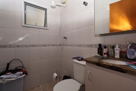 Apartamento à venda com 120m², 2 quartos e 2 vagas Apartamento à venda com 120m², 2 quartos e 2 vagasBanheiro
