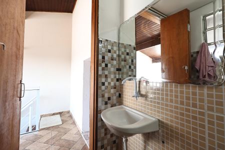 Apartamento à venda com 120m², 2 quartos e 2 vagas Apartamento à venda com 120m², 2 quartos e 2 vagasLavabo