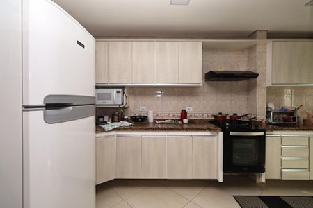 Apartamento à venda com 120m², 2 quartos e 2 vagas Apartamento à venda com 120m², 2 quartos e 2 vagasCozinha