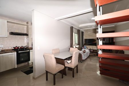 Apartamento à venda com 120m², 2 quartos e 2 vagas Apartamento à venda com 120m², 2 quartos e 2 vagasSala