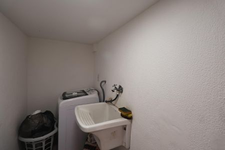 Apartamento à venda com 120m², 2 quartos e 2 vagas Apartamento à venda com 120m², 2 quartos e 2 vagasLavanderia