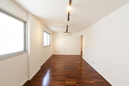Sala de apartamento à venda com 3 quartos, 111m² em Itaim Bibi, São Paulo